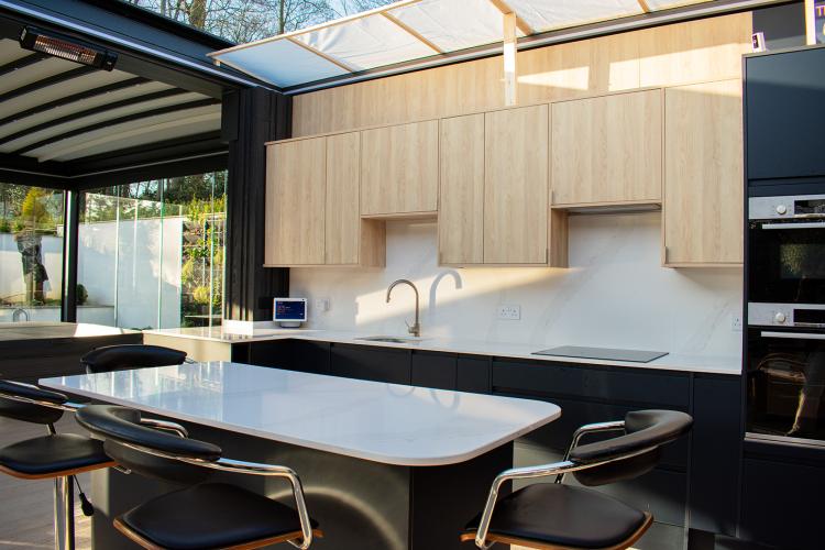 Quartz Worktops for Outside Kitchen