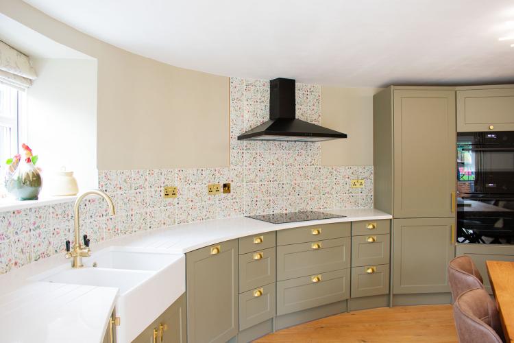 Curved Worktops Maidstone